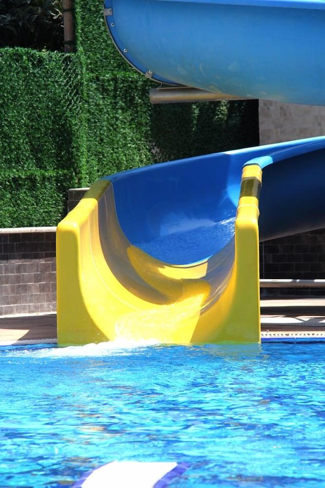 Merlin Beach Park Hotel Tosmur Luaran gambar