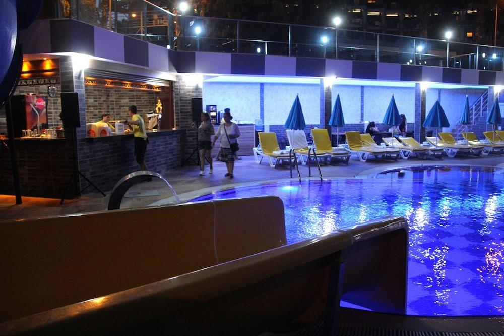 Merlin Beach Park Hotel Tosmur Luaran gambar