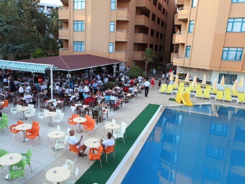 Merlin Beach Park Hotel Tosmur Luaran gambar